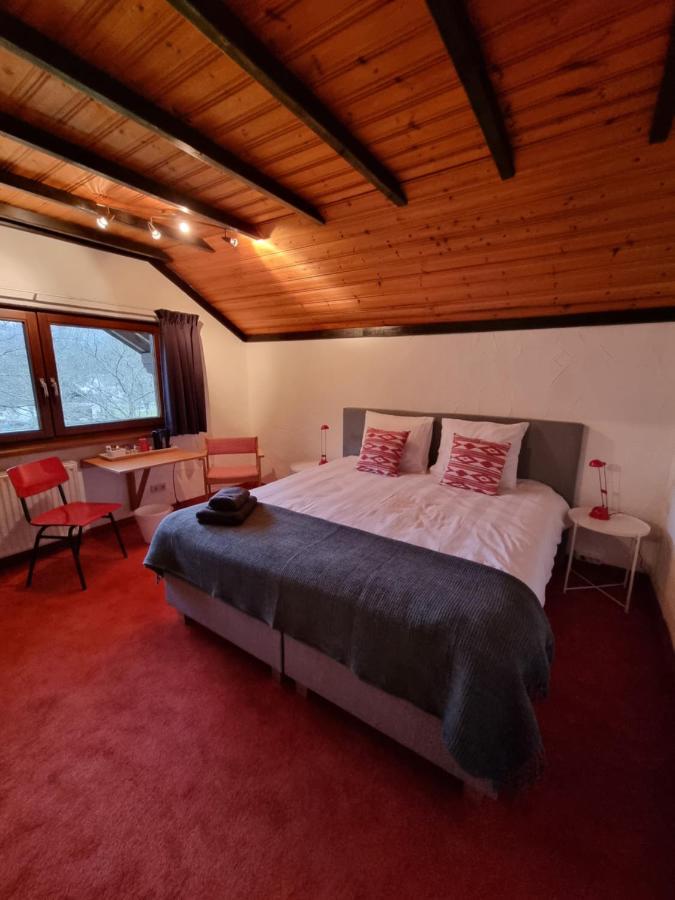 B&B Am Sahrbach Altenahr Esterno foto