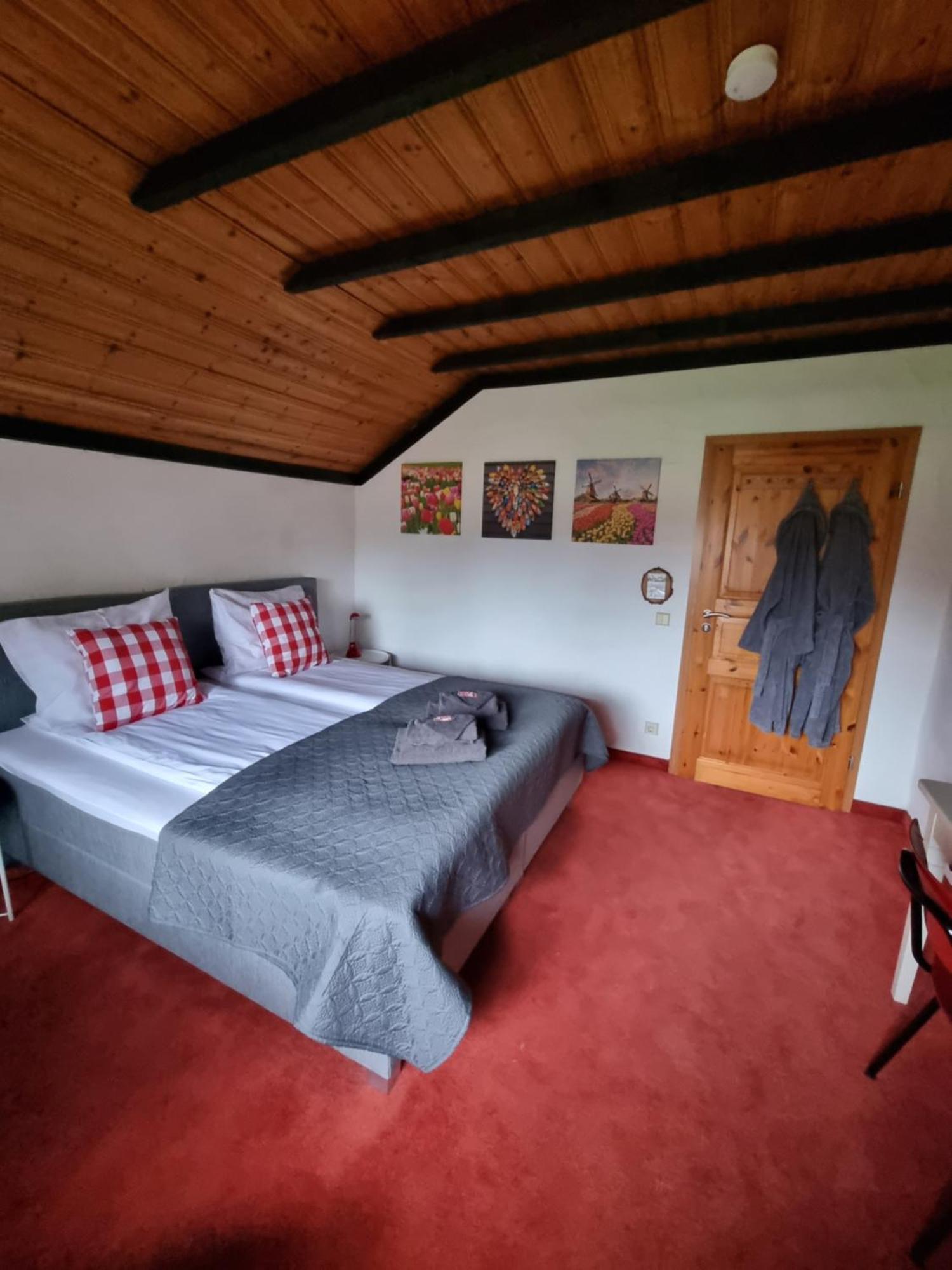 B&B Am Sahrbach Altenahr Esterno foto